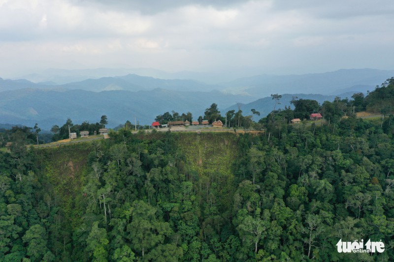 Ngắm biển mây trôi giữa rừng xanh Đỉnh Quế quanh năm mát lạnh - Ảnh 2. Ngắm biển mây trôi giữa rừng xanh Đỉnh Quế quanh năm mát lạnh - Ảnh 2.