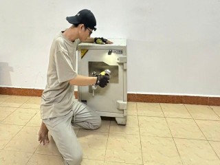 Bên trong chiếc két sắt: vì sao mở không phá cần tay nghề