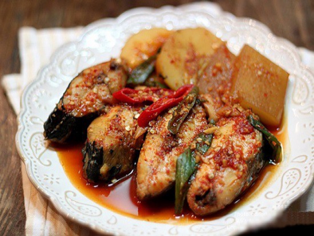 Cách làm cá kho củ cải đậm đà, cả nhà khen ngon